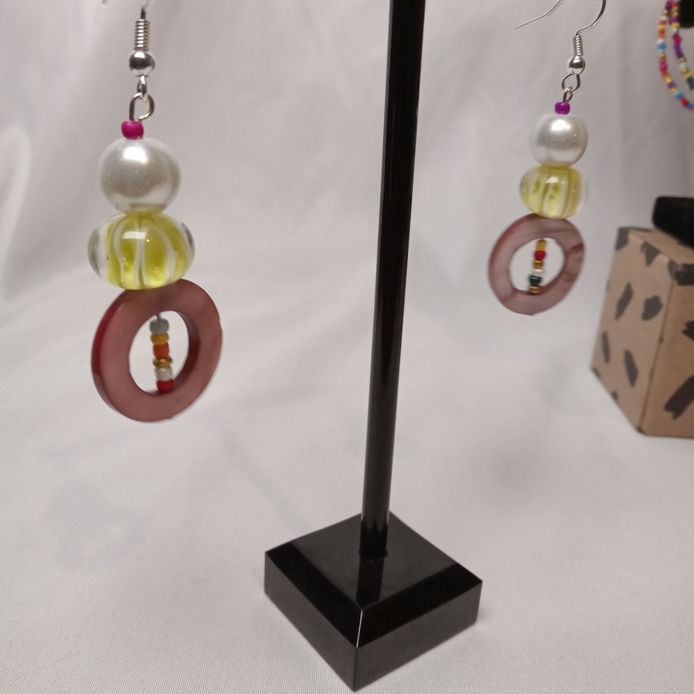 Hand Crafted Multicolor Beaded Necklace Set - Picture 2 of 15